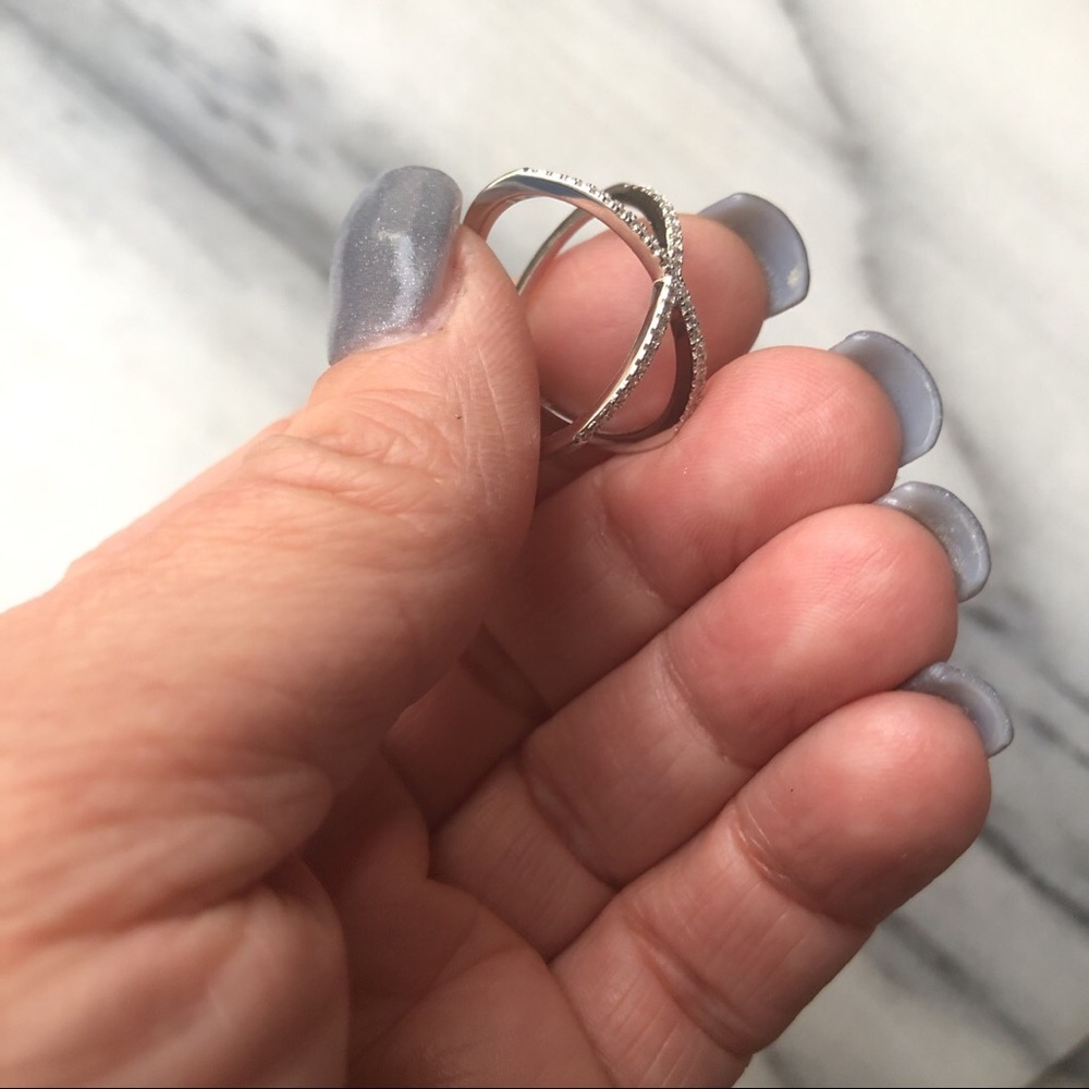 Sterling silver CZ overlapping ring crossover - Picture 6 of 7